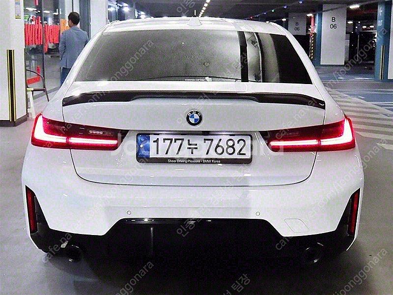 BMW 3시리즈 중고 BMW 중고 BMW 3시리즈 중고차 할부가능 흰색 2023년식 26,324km 320i M 스...--5